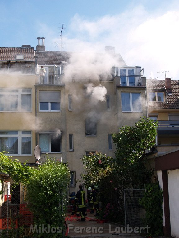 Brand Wohnung mit Menschenrettung Koeln Vingst Ostheimerstr  P036.JPG